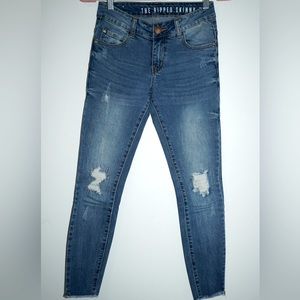 The Ripped Skinny Jeans Cotton On. Distressed. Size 2.